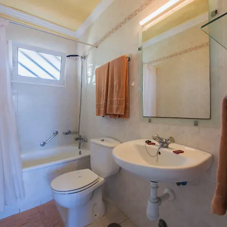 Teneguia * Puerto de la Cruz (Tenerife)