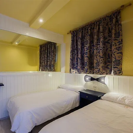 Teneguia Apartman *