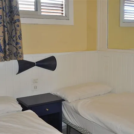 Teneguia * Puerto de la Cruz (Tenerife)